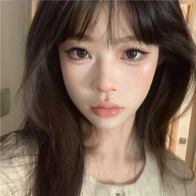 推动摇篮的手
